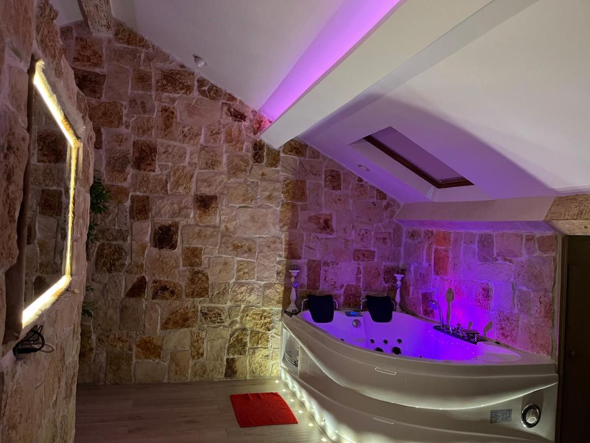 Love Room Jacuzzi Croisette カンヌ エクステリア 写真