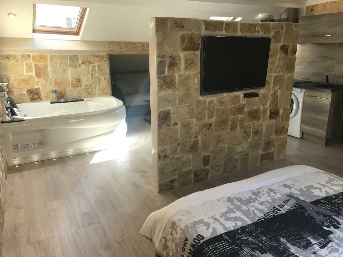 Love Room Jacuzzi Croisette カンヌ エクステリア 写真